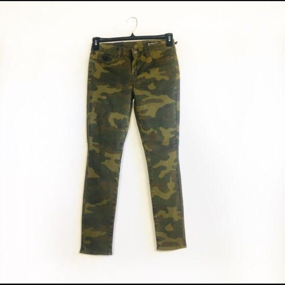 Blank NYC  Camouflage Crop Mid Rise Skinny Jeans Size 26 - Picture 2 of 9
